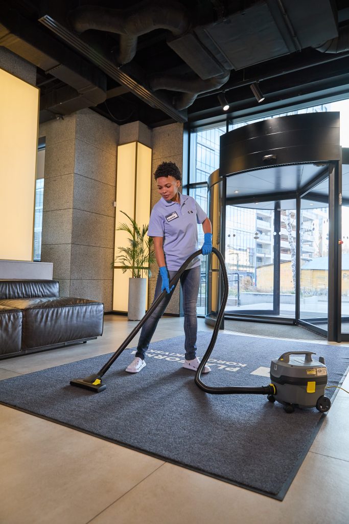 Щоденне прибирання vs глибоке прибирання в офісах: У чому різниця і чому це важливо 3