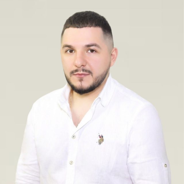 Про нас 34 photo_5325777207189770656_y